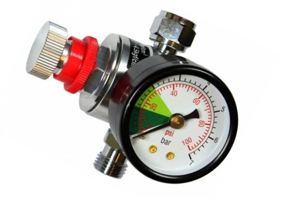 Regulator reduktor z manometrem do pistoletów lakierniczych STAR DELUX membranowy