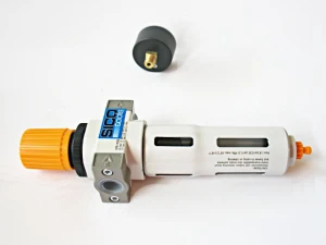 Odwadniacz filtroreduktor sprężonego powietrza SICO 1/4 z manometrem