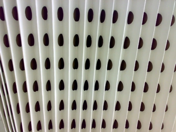 Filtr kartonowy do komory ściany lakierniczej 1m x 10m biały wzmacniany