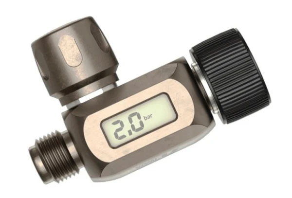 Regulator z manometrem do pistoletu lakierniczego iwata DIGITAL HVC-D 150018A0 HVC