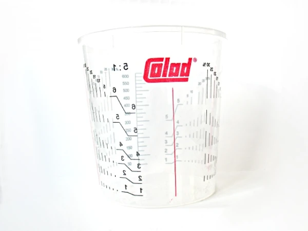 Kubek do mieszania lakieru Colad 700ml z pokrywką